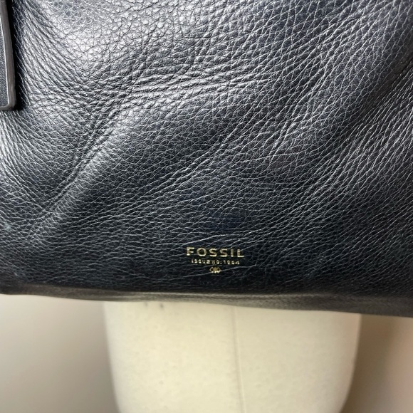 FOSSIL Vickery Pebbled Leather Shoulder Bag - Picture 12 of 16